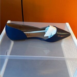Journee Collection Two-Tone Navy Pointed D'Orsay Flat